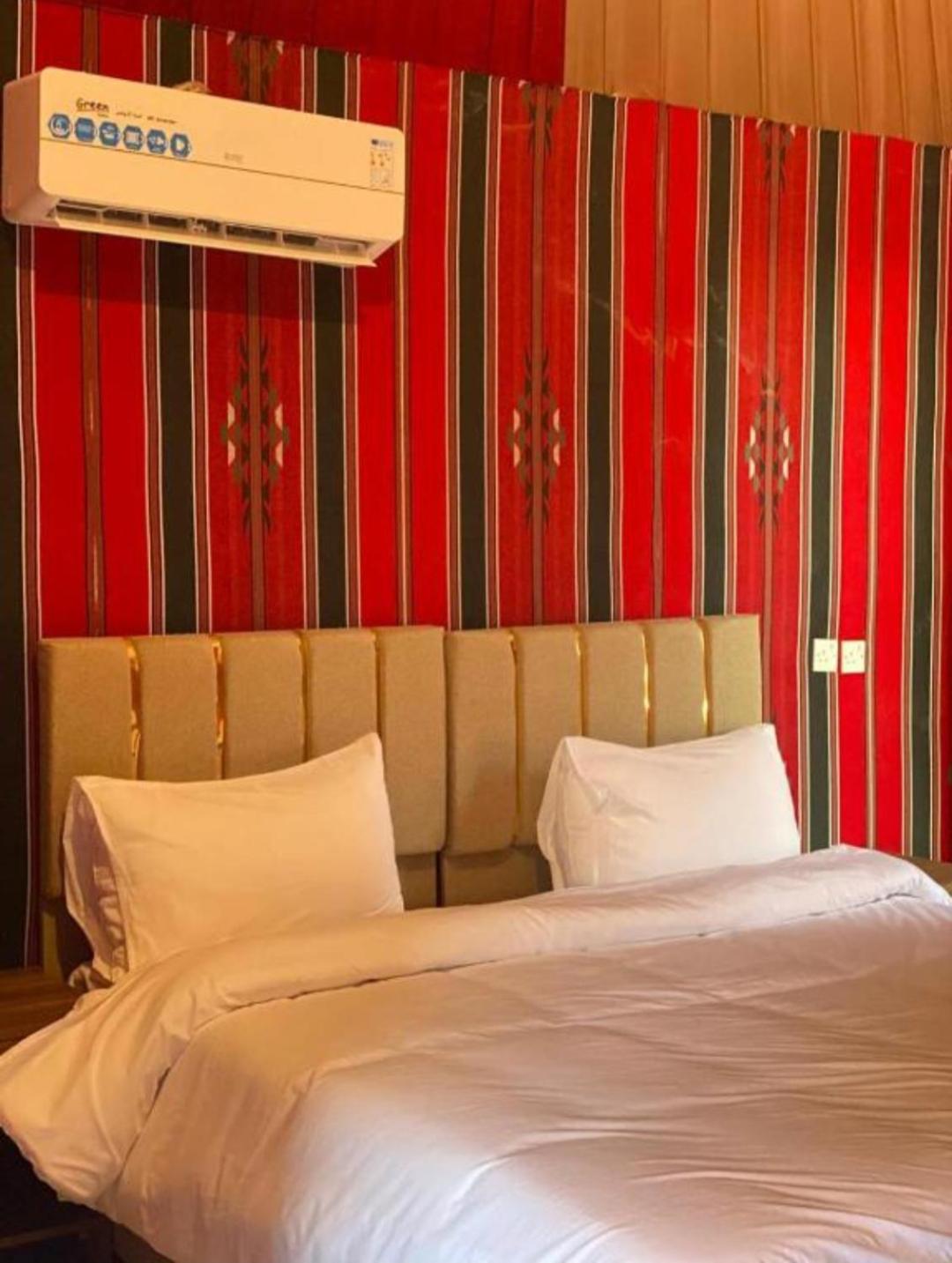 Wadi Stella Camp Glamping *